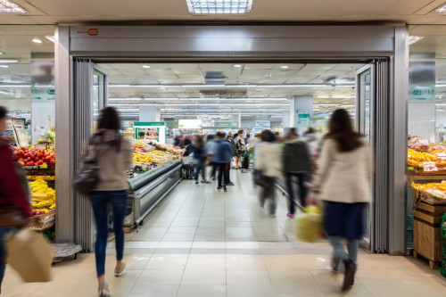 Kurtyny powietrza do sklepów i innych przestrzeni usługowych